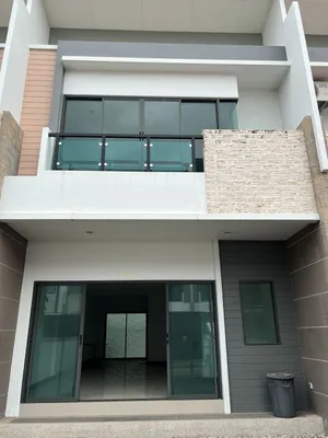 ขายด่วน! ทาวน์โฮม 2 ชั้น โครงการ Living Residence รังสิต-ราชพฤกษ์ ติดถนนใหญ่ ใกล้รถไฟฟ้าสายสีแดง 5 นาที