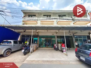 ขายอาคารพาณิชย์ 3 ชั้น เนื้อที่ 16.8 ตร.วา กระทุ่มแบน สมุทรสาคร