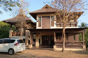 ขาย...บ้านเดี่ยวสองชั้นครึ่งชานเมืองพะเยา