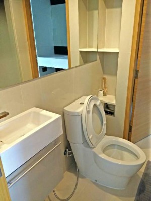 45sqm Brand New, Elegant One Bedroom Condo for rent at Rhythm Huaykwang, ภาพที่ 4