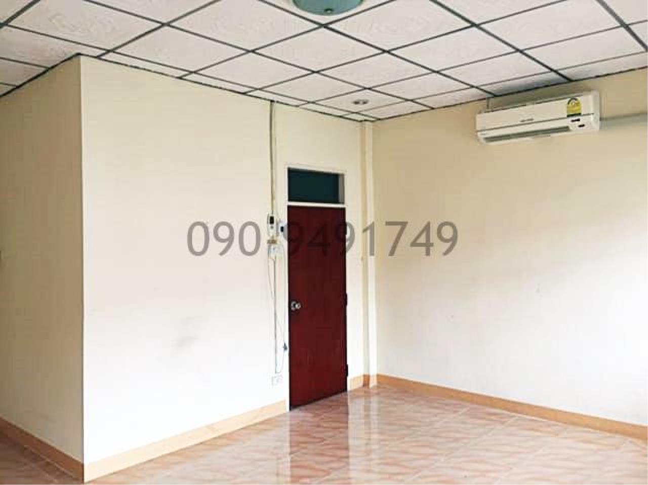 ทาวน์เฮาส์3 ชั้น ซอยเรวดี 63 หมู่บ้านศรีเกษตร 2, ภาพที่ 4