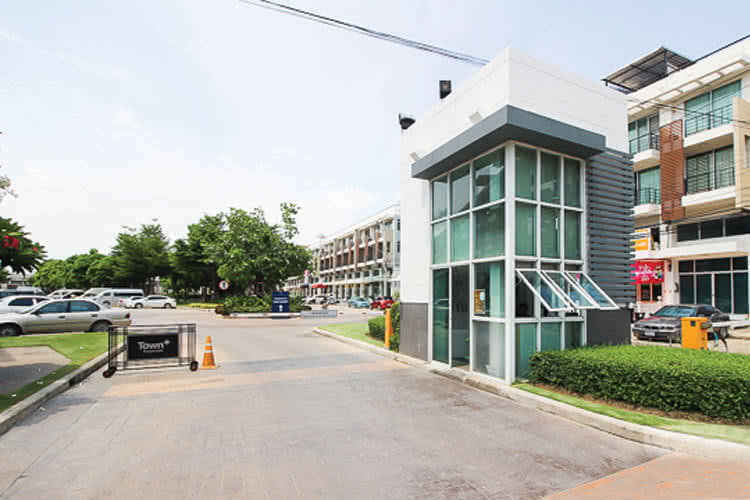 บ้านเช่า/ขาย ทาวน์โอม2ชั้น 3ห้องนอน 2ห้องน้ำ 2แอร์ แสนสิริ  ซอย3 , ภาพที่ 4