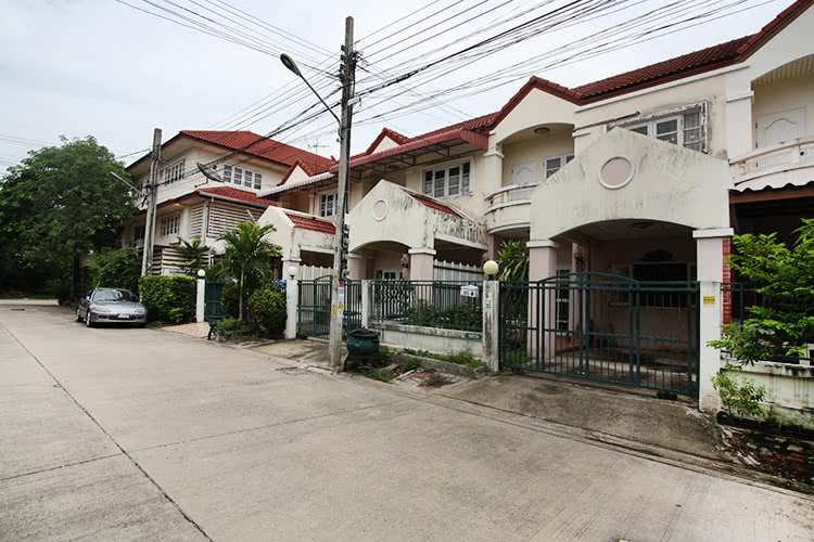 ให้เช่าทาวน์โฮม ในโครงการ บ้านรติรมย์ 4 ต. มหาสวัสดิ์ อ. บางกรวย จ., ภาพที่ 4