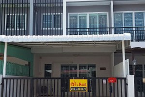 👉🏠 TOWN HOUSE ทาวน์เฮาท์  3 ห้องนอน ** Air ทั้งหลัง พร้อม เฟอร์ครบ** ตัวเมืองศรีราชา เก้ากิโล หมู่บ้าน Town siri ต.สุรศักดิ์ อ.ศรีราชา จ.ชลบุรี