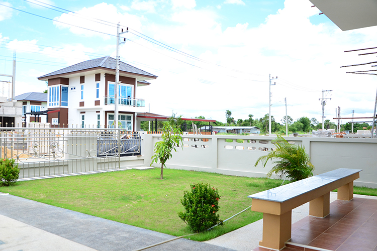 บ้านเพชรสุวรรณ 10 ในโครงการ แผ่นดินทอง 9, ภาพที่ 4