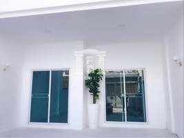 39751 - Sukhumvit 81 Townhome for sale area 84 Sqm