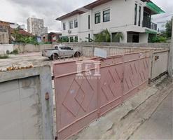 40749 - Ratchadaphisek Land for sale Plot size 304 Sqm