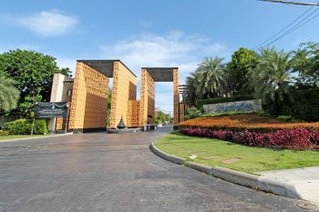 ขาย ทาวน์โฮม ในโครงการ บ้านกลางเมือง เอส-เซ้นส์ สาทร-ตากสิน 2 แขวงบางค้อ เขตจอมทอง กรุงเทพมหานคร